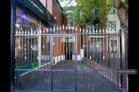 Front Gate To Entrance