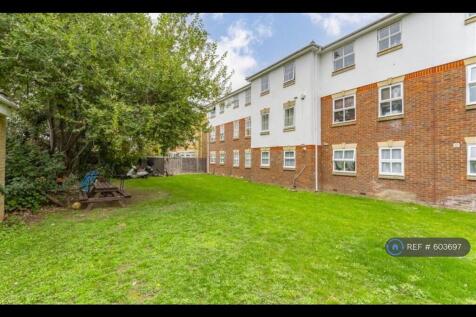 Large Maintained Communal Garden