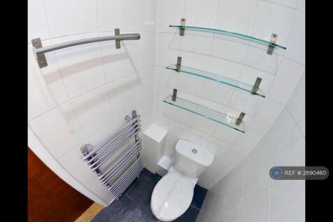 Shower Room 2