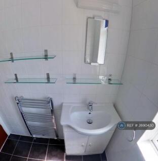 Shower Room 2 - Side View (360)