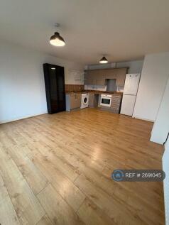 Kitchen &amp; Lounge 2