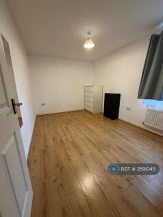 Bedroom 1 - No Ensuite