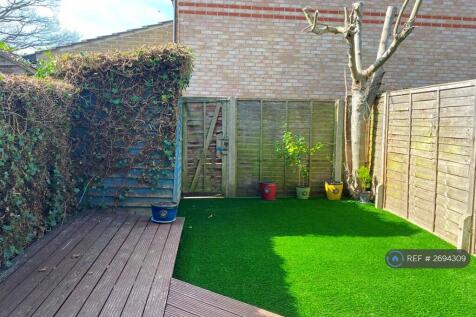 Garden With Access From The Back