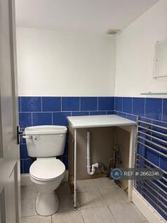 Wc And Washing Machine Space 