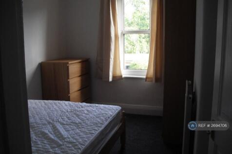 Upstairs Back Double Bedroom