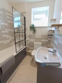 Main Bathroom, Two Separate Showers &#43; Wc