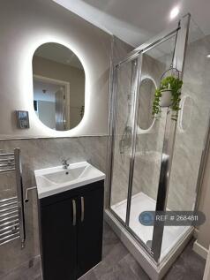 Bedroom 6 - En-Suite