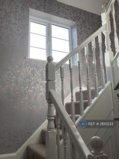 Stairs/Hall/Open Landing