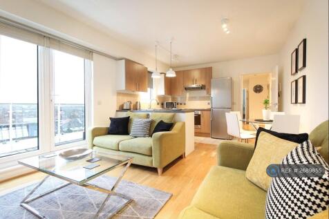 Open Plan Lounge &amp; Kitchen