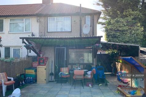 Sunroom And Garden Tiled Seating Area