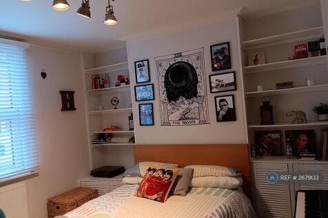 Bedroom 3 Or Lounge 2