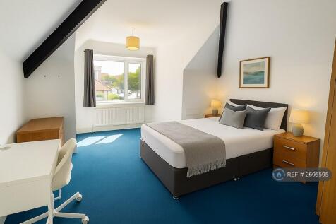 Top Floor Back Bedroom