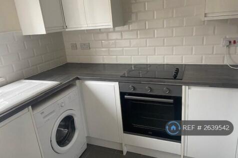 Apartment 4 Kitchen (1)