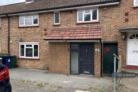 Drive Way For One Car. Side Access Locked Gate.