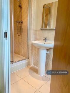 Spacious Ensuite