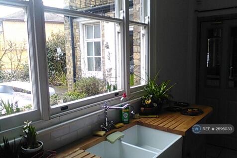 Recently Refitted Kitchen