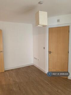 Bedroom 2 (With En-Suite)