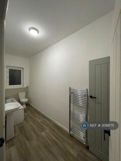 Bath/Shower/Toilet/Storage