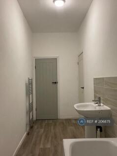 Bath/Shower/Toilet/Storage