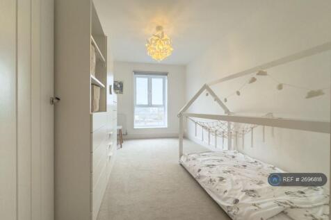 Kids Bedroom With Single Bed
