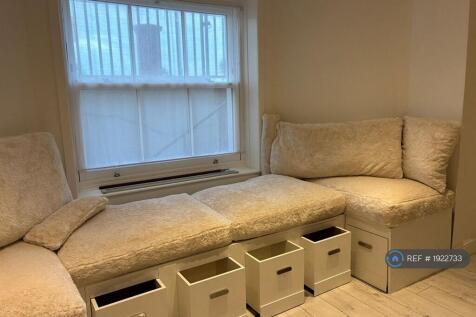 Window Seat With Drawers Open