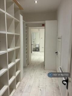 Hall - View Of Rear Hall To Bedroom 2 And Ensuite