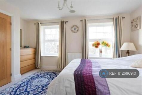 Bedroom 2 (Large Double)