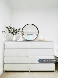 Drawers In The Bedroom