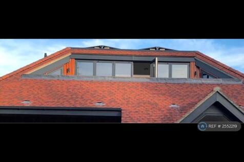 Penthouse View From Garden