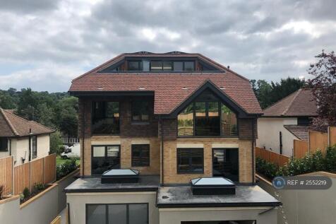 Penthouse View From Garden