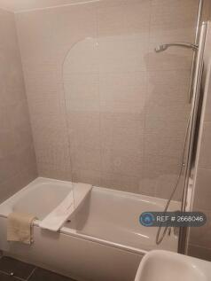 Bathroom For Tenant Adjacent To Room 1