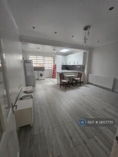 Lounge, Kitchen Diner