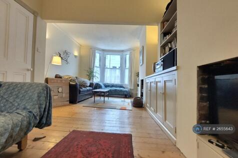 Double Lounge 8 x 3.3 m 