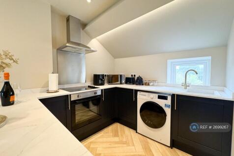 Kitchen / Living Room