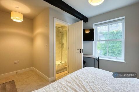 Room &amp; Ensuite 