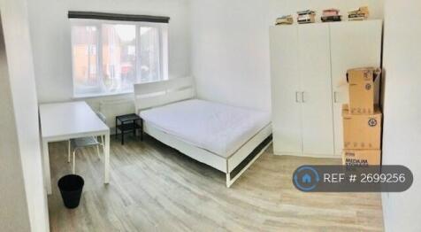 Room 1 Upstairs Front