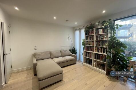 Living Room  / Kitchen