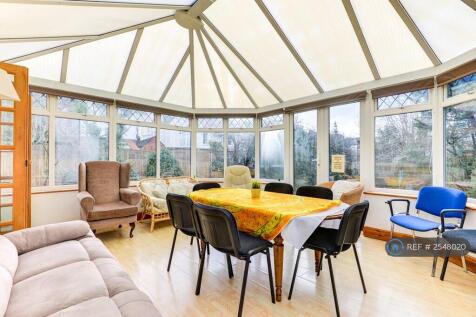 Sun Room/Conservatory