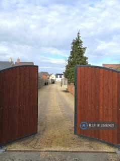 Private Gated Complex