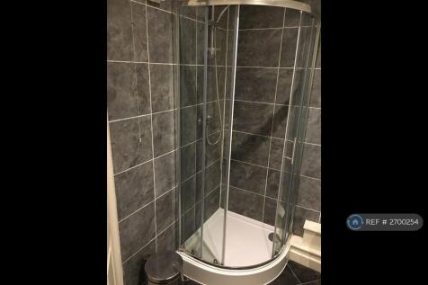 En Suite To Master Bedroom