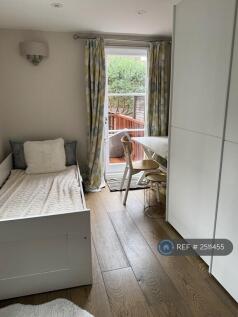 Bed 2: Small Double/Door To Garden