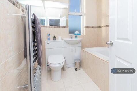 Bathroom First Floor 2