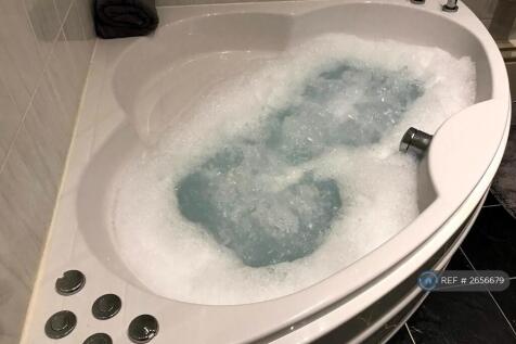 Second Bathroom With Whirlpool/Jacuzzi