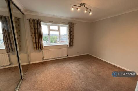 Master Bedroom To Front