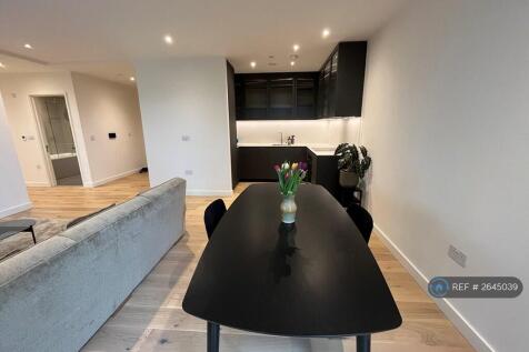 Dining Area / Kitchen