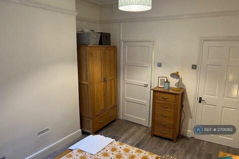 Plenty Of Storage - All Solid Oak