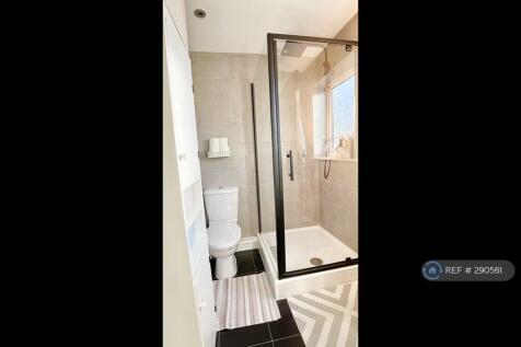 En-Suite With Window