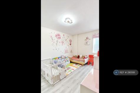 Second Bedroom - Furnitures Be Removed