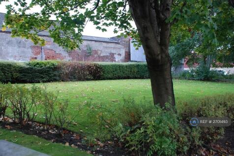 Private Communal Gardens 