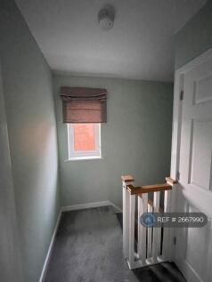 Top Of The Stairs (Large Cupboard) 